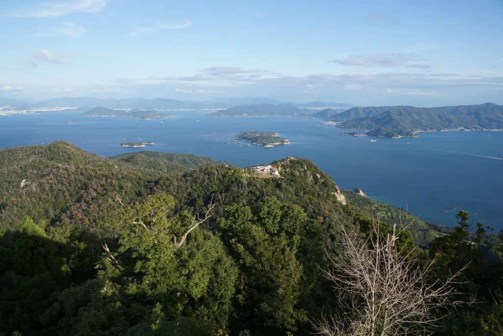 日本三景之一的廣島宮島 Mount Misen